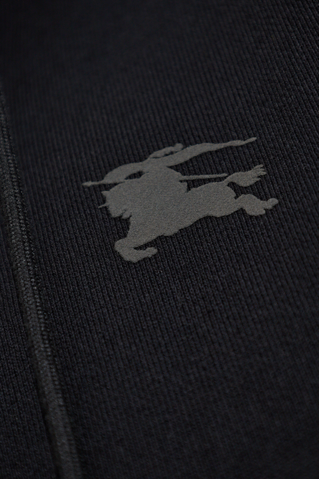 akn.fuj_BURBERRY 黒トレーナー 3Y Burberry - Full zip hoodie black - The Corner